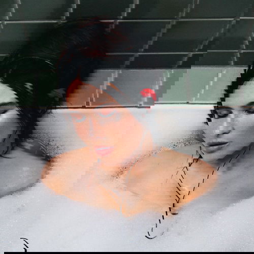 Mimi Webb - Confessions (CD)