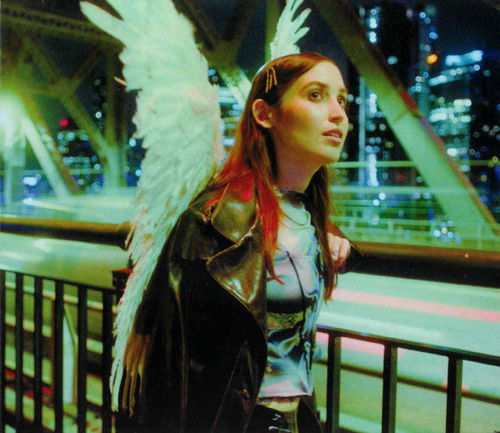 Hatchie - Giving The World Away (CD)